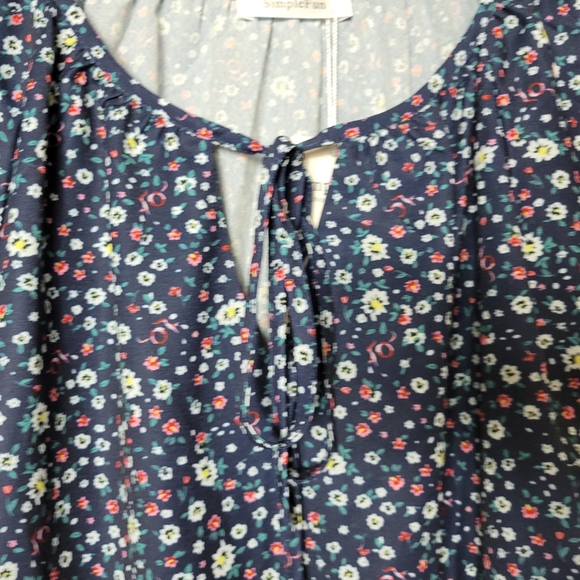 SimpleFun Women's Large Tie Front Blue Floral Top - Picture 7 of 11